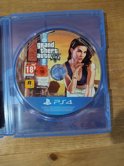 Vendo Jogo GTA 5 PS4