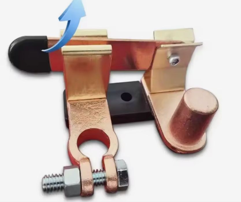 Включатель масси на акумулятор на клему 12-24 вольта усилений качестве