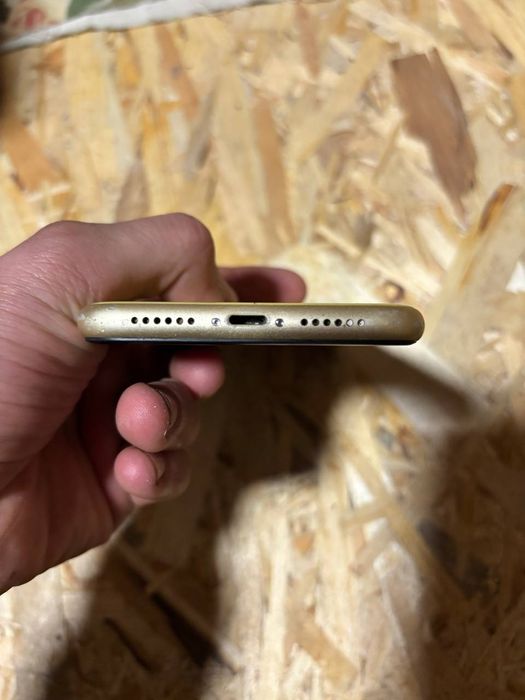 Продам iPhone xr