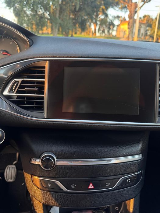 Peugeot 308 1.6hdi  120cv