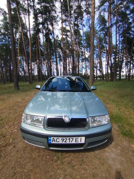 Продам авто шкоду октавію тур 1.6 mpi