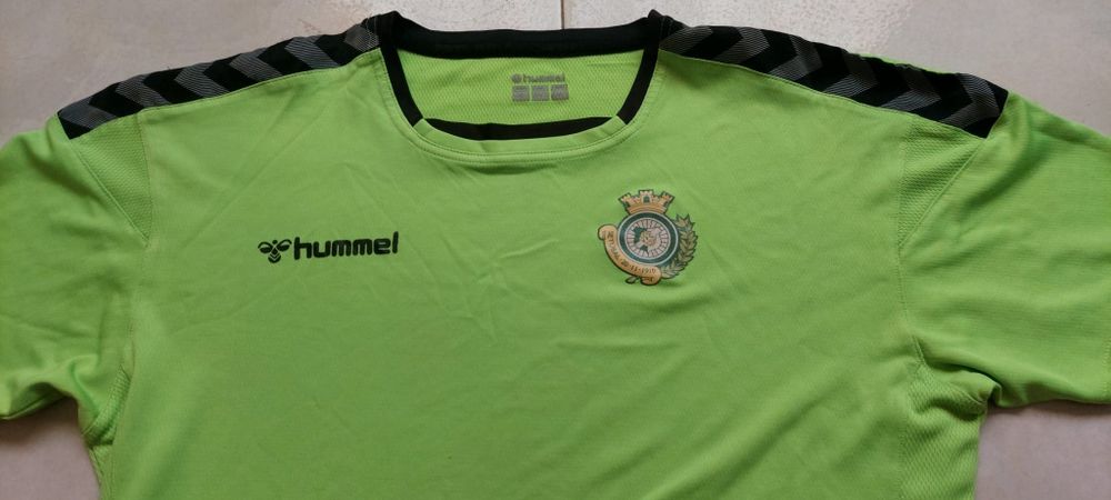 conjunto camisola e calcso do vitoria de setubal