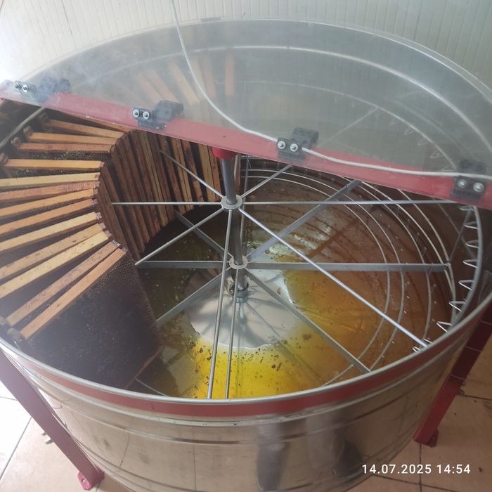 Miód z własnej pasieki