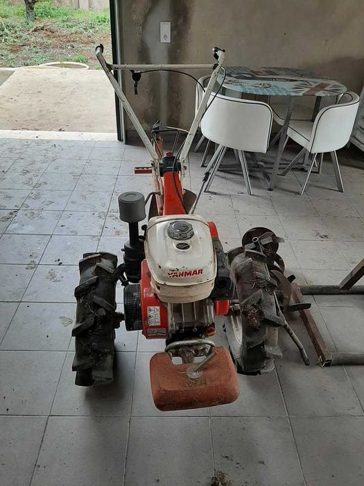 2014 Yanmar te600 baixa de preço.Muito leve e fácil de manobrar.