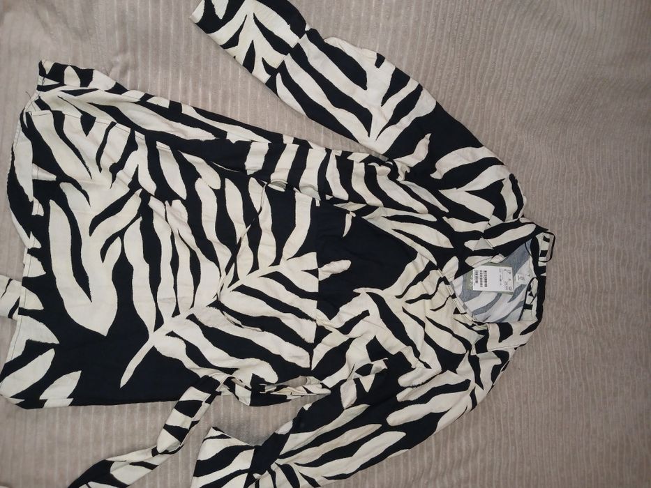 Платье на запах H&M новое р.М