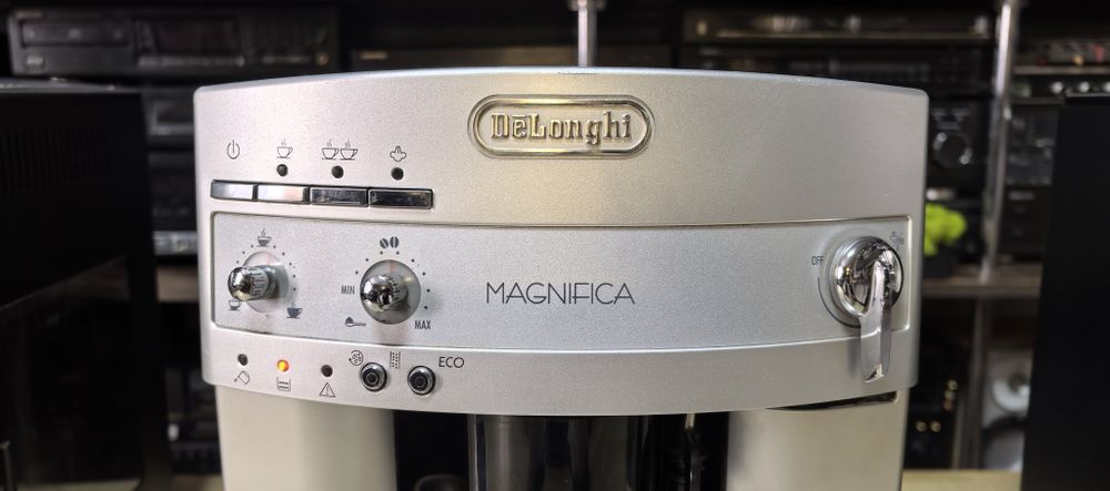 Кавові машини Delonghi Magnifica 1/2/3