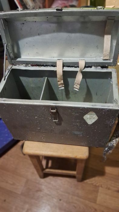 Ящик рыбака для зимней ловли рыбалки