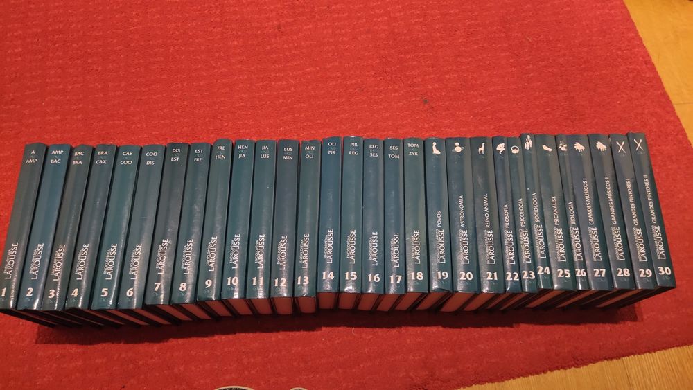 Enciclopédia Larousse