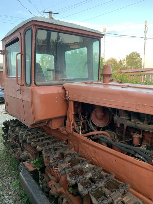 Трактор гусеничний бульдозер дт75