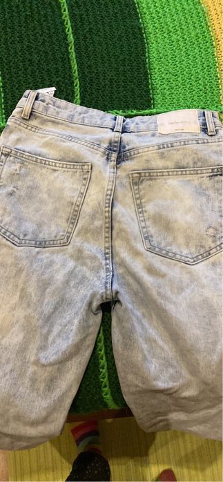 Mom jeans rasgadas Bershka