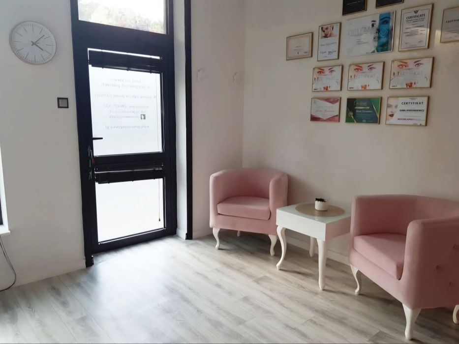 Podnajmę stanowisko  w salonie kosmetycznym