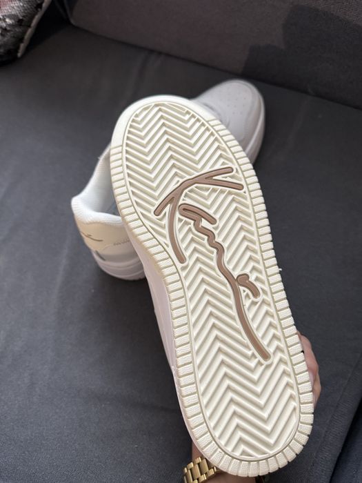 Sneakersy Karl białe