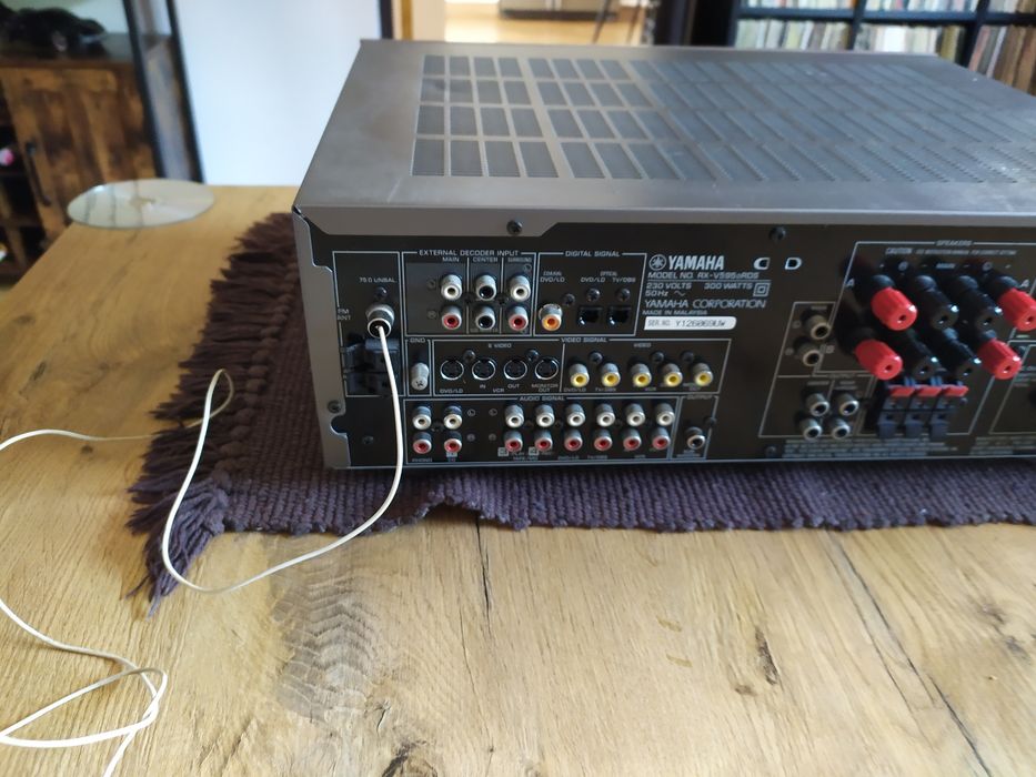 Amplituner Yamaha RX-V595aRds