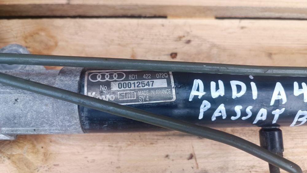 Рульова рейка Passat B 5 Audi A4 пассат Б5 Аудіо А4 8D1422072Q