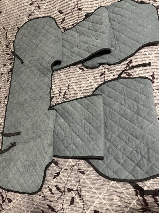 Продам накидки для машини на Nissan