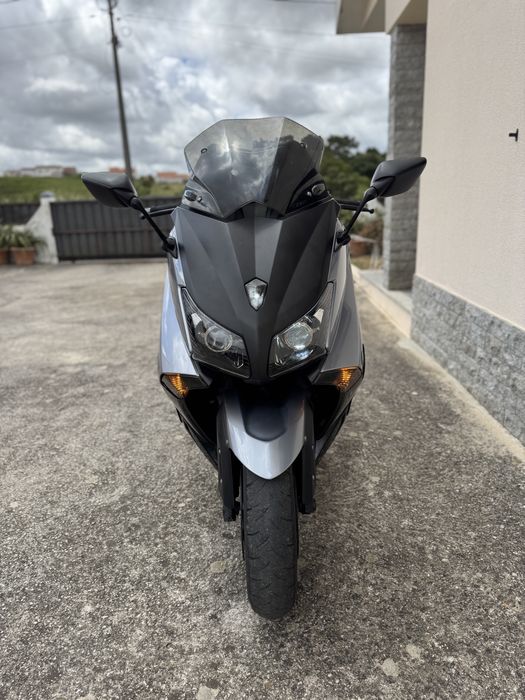 Yamaha T max 530