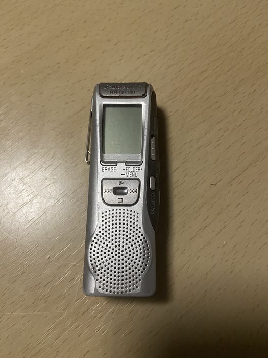 Диктофон в хорошому і робочому стані!!!