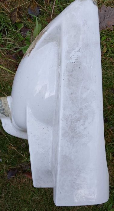 Umywalka biała nowa 60 cm