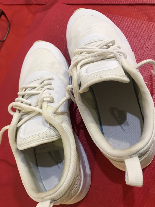 Кросовки женские  Найк ,в хорошем состоянии.  Оригинал..Внутри бирка.
