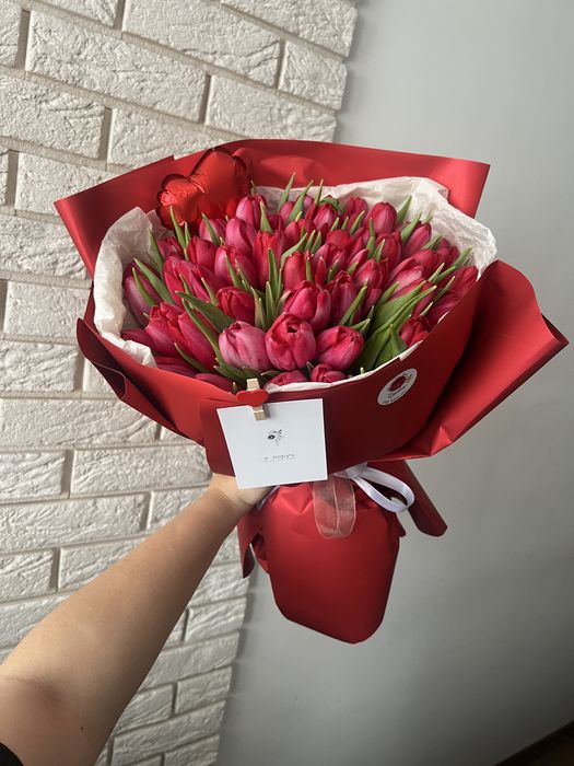 Тюльпани з доставкою у Львові, букет на валентина