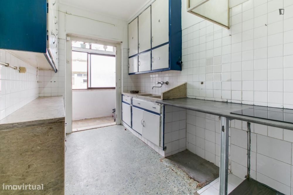 Quarto - localizado em Estrela Lisbon