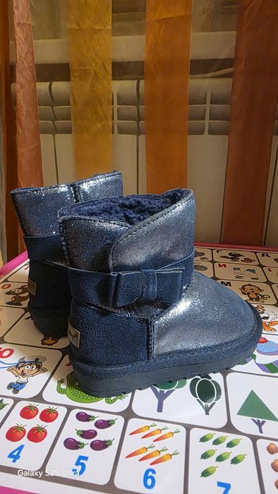 Уги для дівчаток