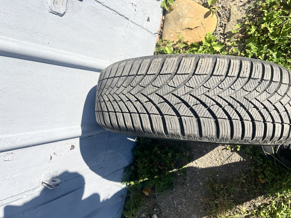 Зимові шини semperit 205 60 16 4 шт