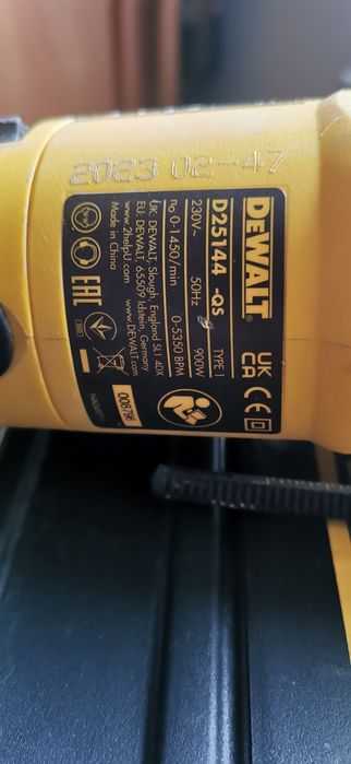 Wiertarka udarowa, młotowiertarka Dewalt 25144