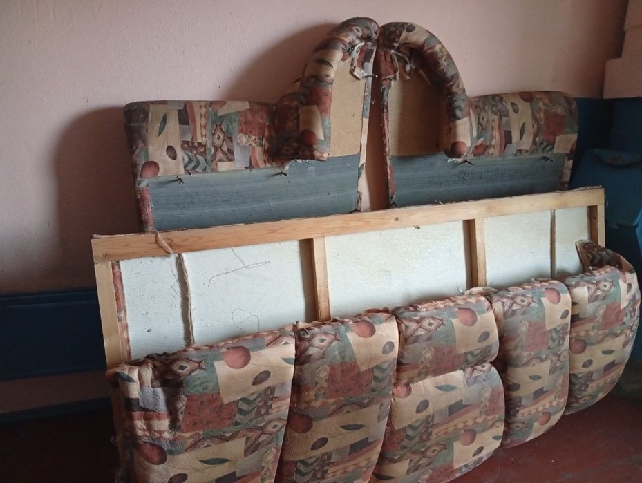 Диван б/в прямий дельфін розібраний