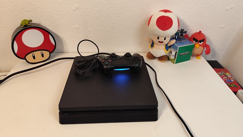 Ігрова приставка Sony PlayStation 4 Slim 1TB Версія 1304 як на фото