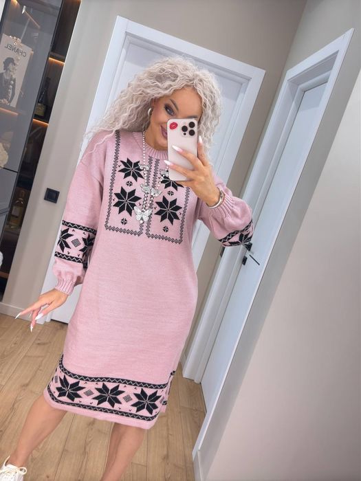Жіноча стільна вязаная Сукня з орнаментом. 44-58р