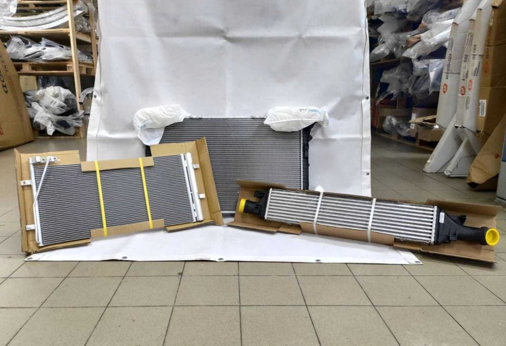 Підсилювач бампера Audi A3 A4 A5 A6 Q3 Q5 Q7 брус безпеки Ауді.