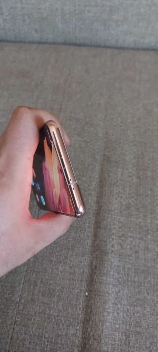 Телефон Samsung S21 8/128