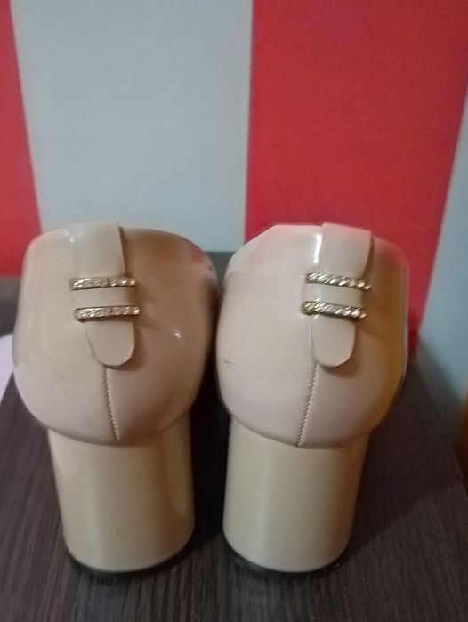 Жіночі туфлів...