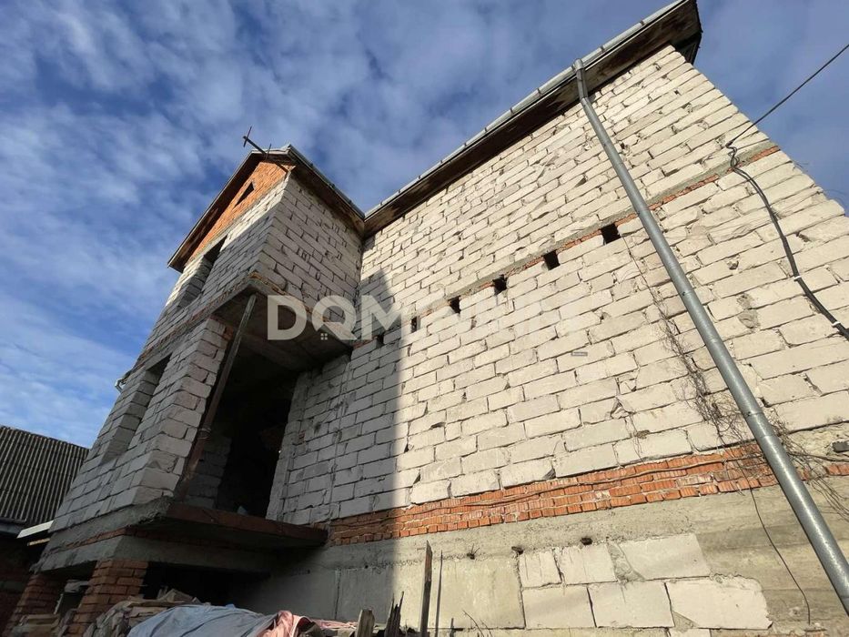 Продається будинок в селі Іза
