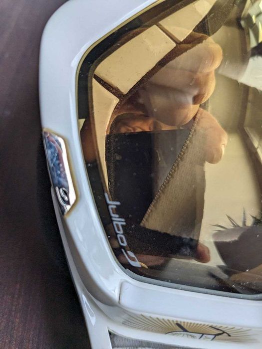 Продам  вживані гірськолижні маски та шоломи