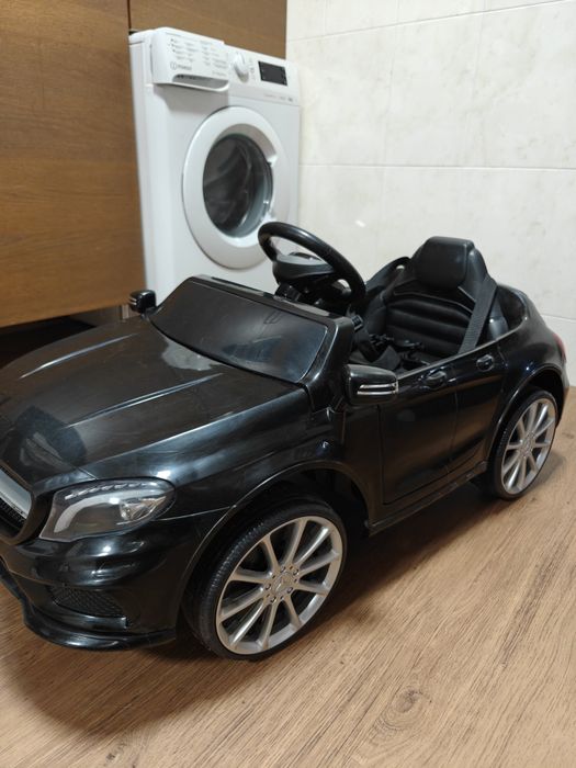 Carro Elétrico Infantil Mercedes-AMG — Preto