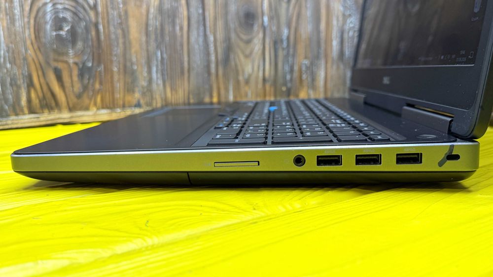 РОЗПРОДАЖ!  Недорогий Ноутбук Для Дизайнерів і Інженерів Dell Precision 7510 /Quadro M1000 2 GB
