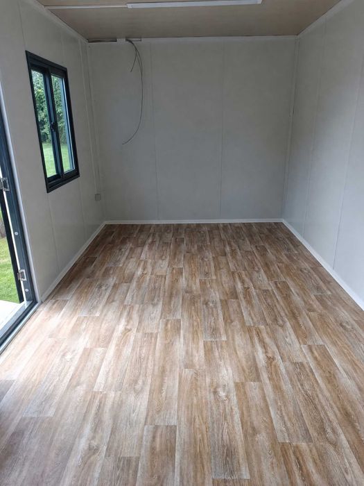 Kontenery antracytowe 6x3m biurowe, budowlane .Solidna rama