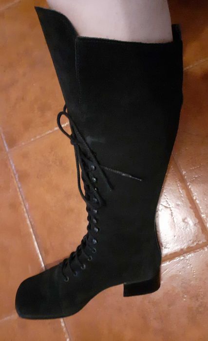 Botas cano alto atacadores em camurça pretas 36