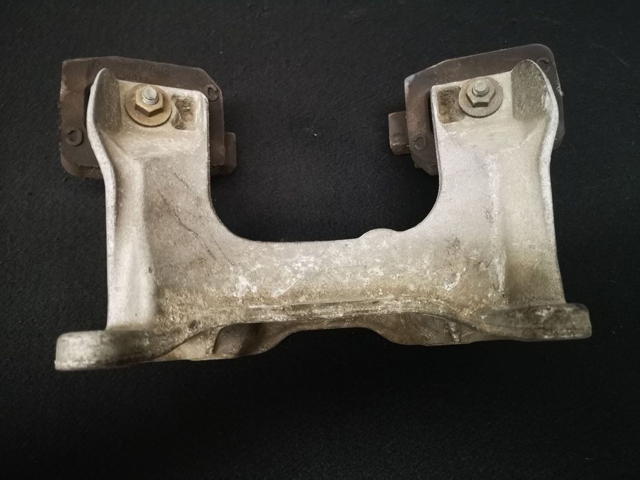 Apoio caixa de velocidades  bmw 5 e60 e61 bmw 6 e63 e64  2003- EPC