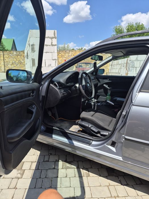 Продам BMW E46 турінг