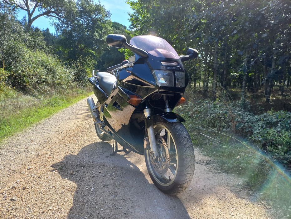 Vendo ou troco Honda vfr