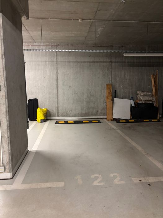 Wynajmę miejsce postojowe w garażu podziemnym w centrum Krakowa
