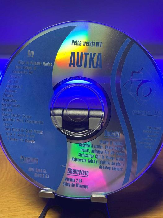 Autka | pełna wersja, gra wyścigowa, dodatki, marzec 1999 I&O