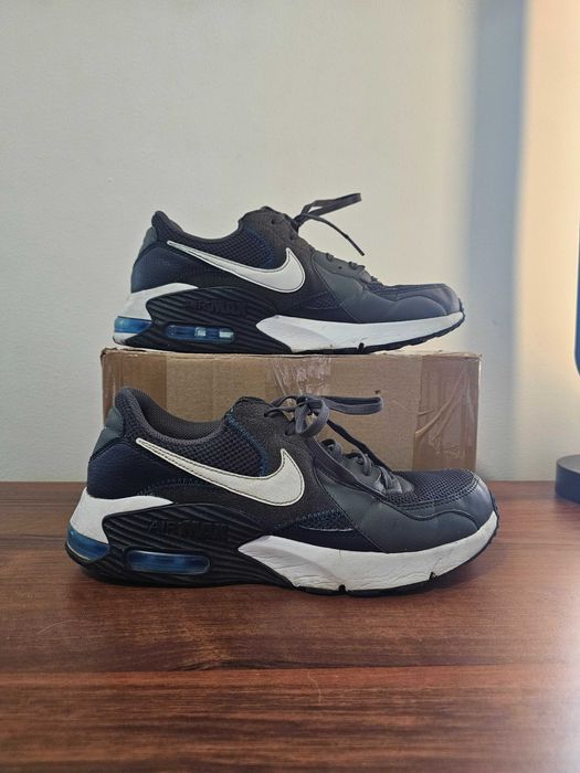 Nike Air Max Excee 42,5 szare oryginalne stan bdb