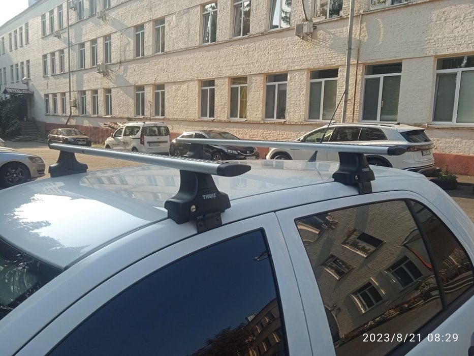 Багажник на фабию, октавию, супер -гладкий дах Thule Wingbar Evo