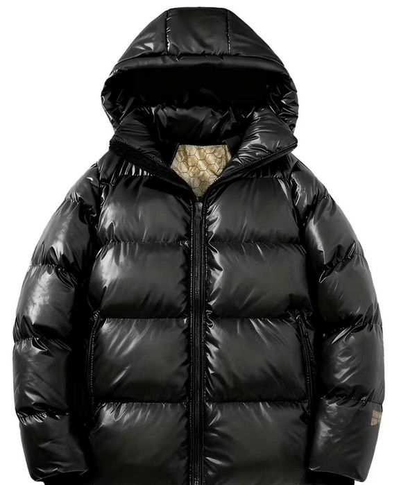 Зимова жіноча куртка 42-44 розмір тепла