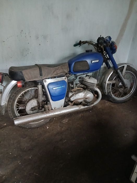 мотоцикл ІЖ Юпітер-3 з коляскою, 1981 року.