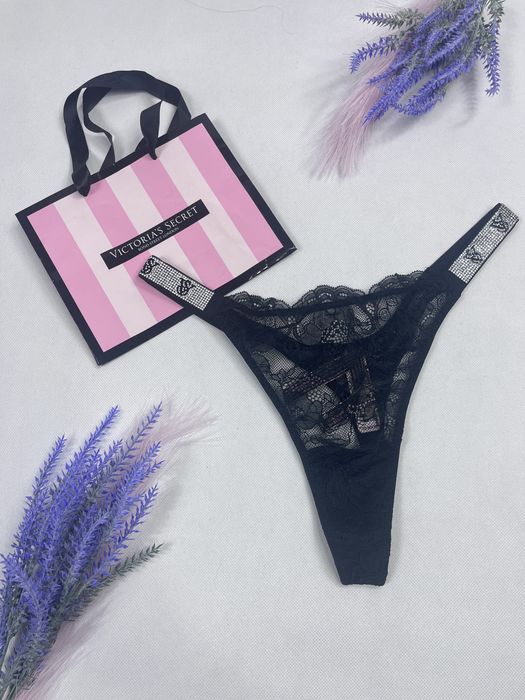 Czarne koronkowe stringi z kryształkami Victoria’s Secret rozmiar M